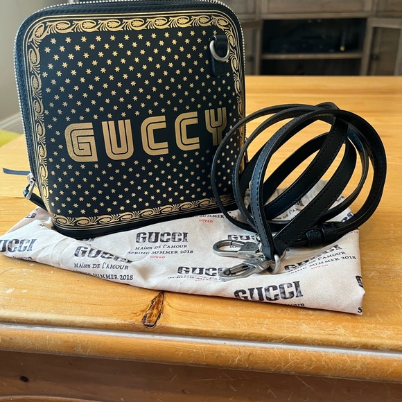 ❤️Black and Gold Gucci printed leather crossbody bag with "GUCCY" in SEGA® font - Picture 8 of 12
